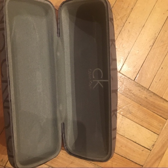 CALVIN Klein glasses case​​​​​​​​ - Picture 4 of 4